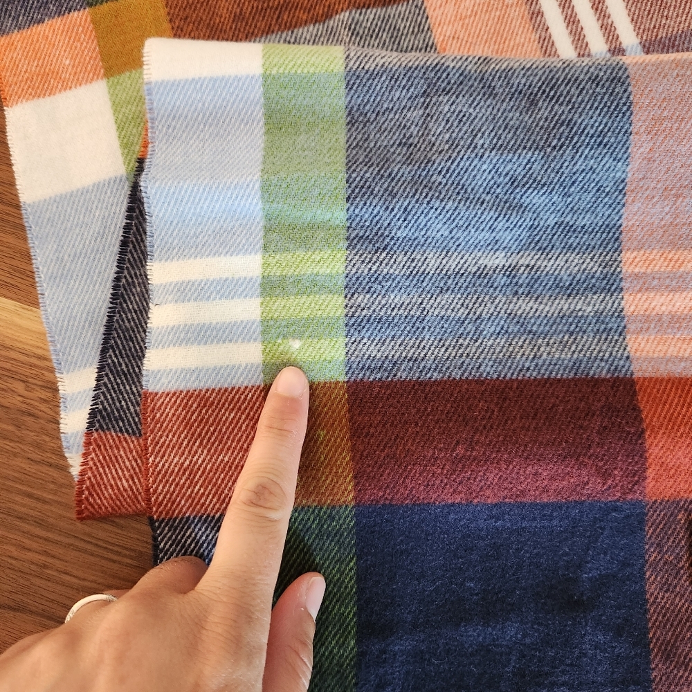 Cashmere Scarf Plaid Soft Made in Scotland Unisex - Picture 7 of 8